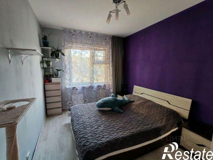 4-комн квартира микрорайон Университетский, 95