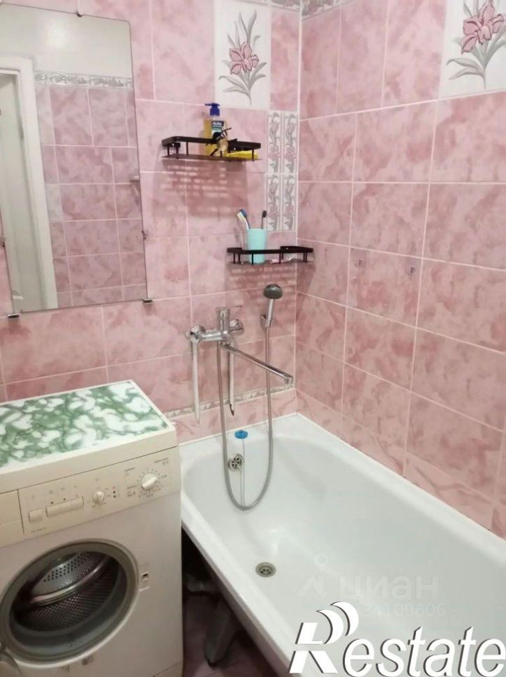 2-комн квартира улица Маршала Конева, 28,  д. 28