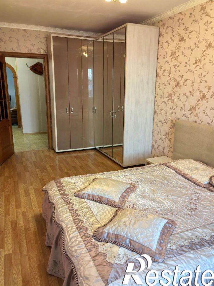 2-комн квартира улица Сурнова, 30/12,  д. 30/12
