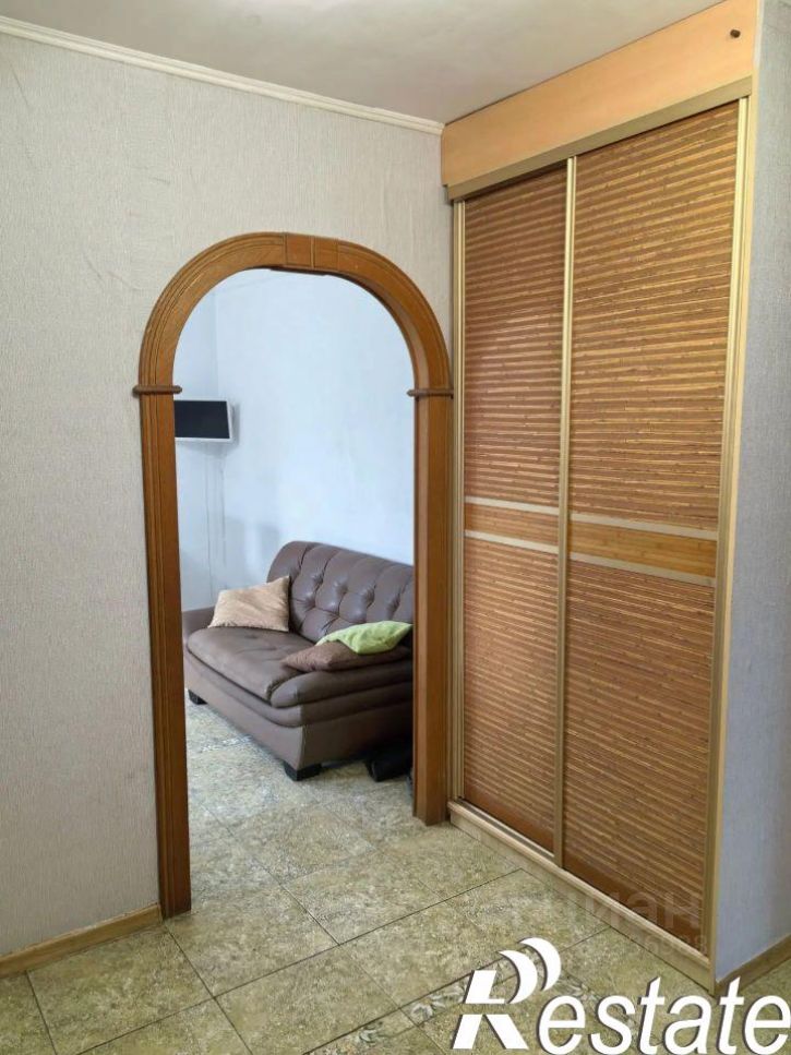 2-комн квартира улица Сурнова, 30/12,  д. 30/12
