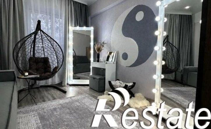 3-комн квартира улица Булавина, 10/3,  д. 10/3