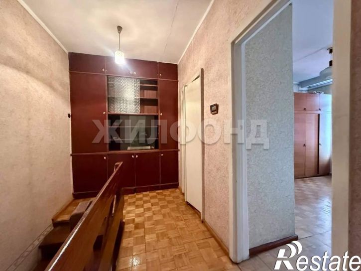 3-комн квартира 5 Армии улица, д.24