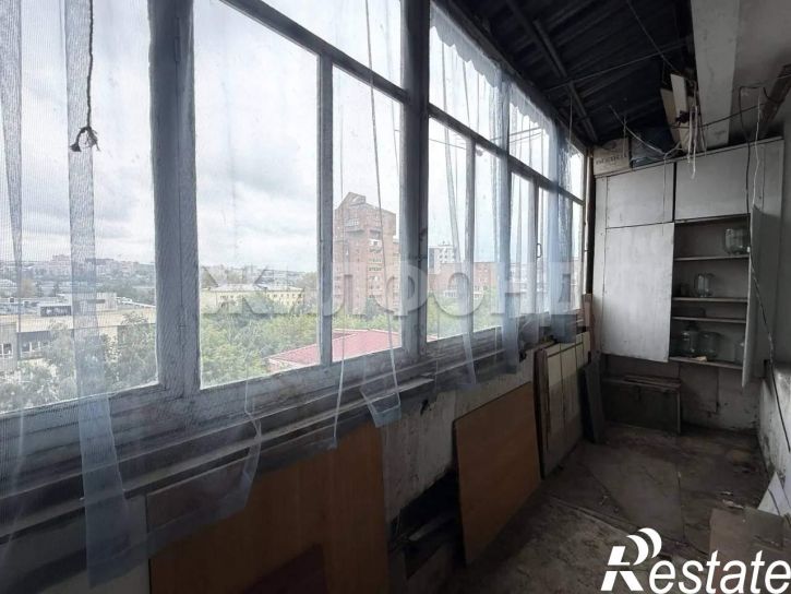 3-комн квартира 5 Армии улица, д.24