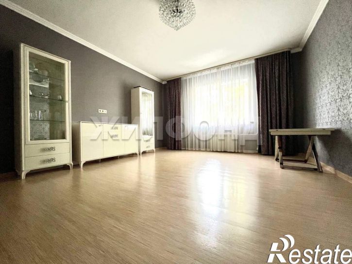 4-комн квартира Безбокова улица, д.1а