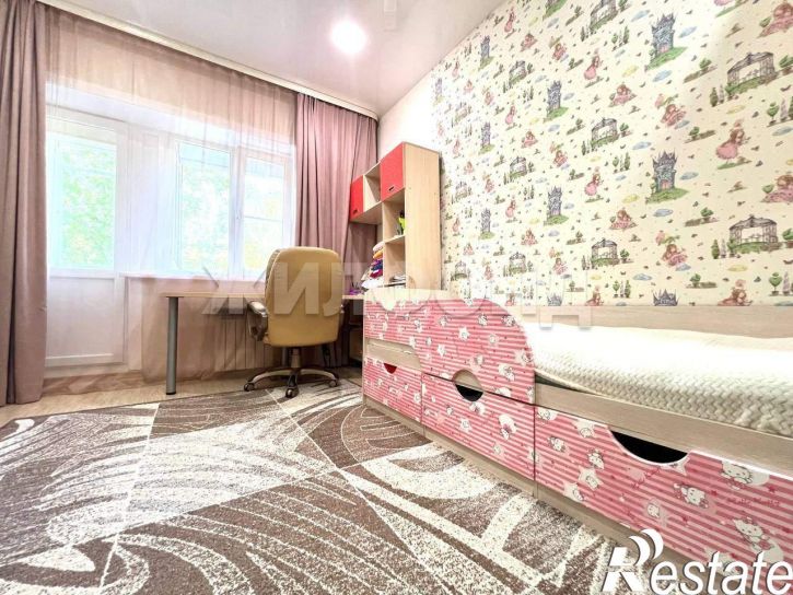 4-комн квартира Безбокова улица, д.1а