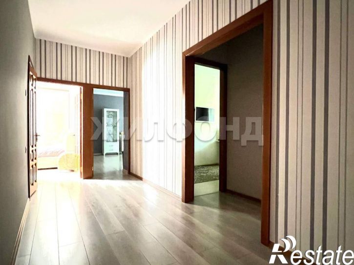 4-комн квартира Безбокова улица, д.1а
