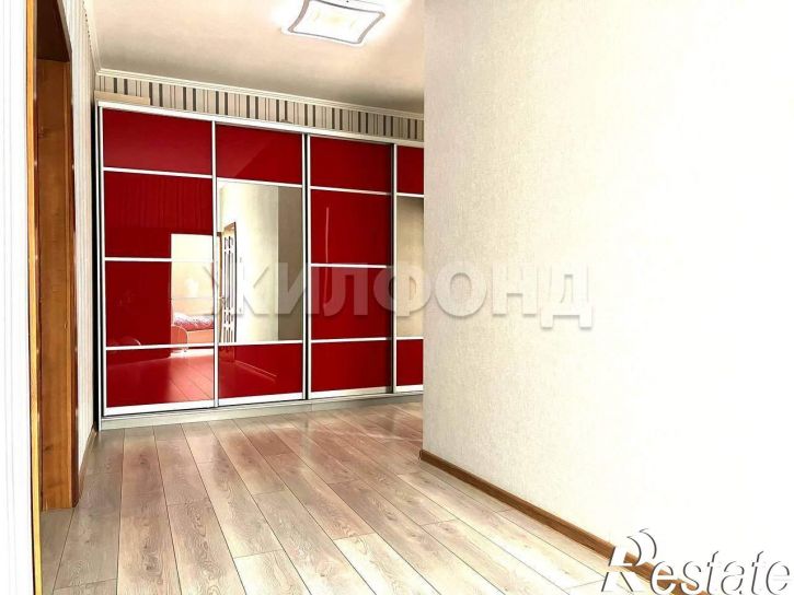 4-комн квартира Безбокова улица, д.1а