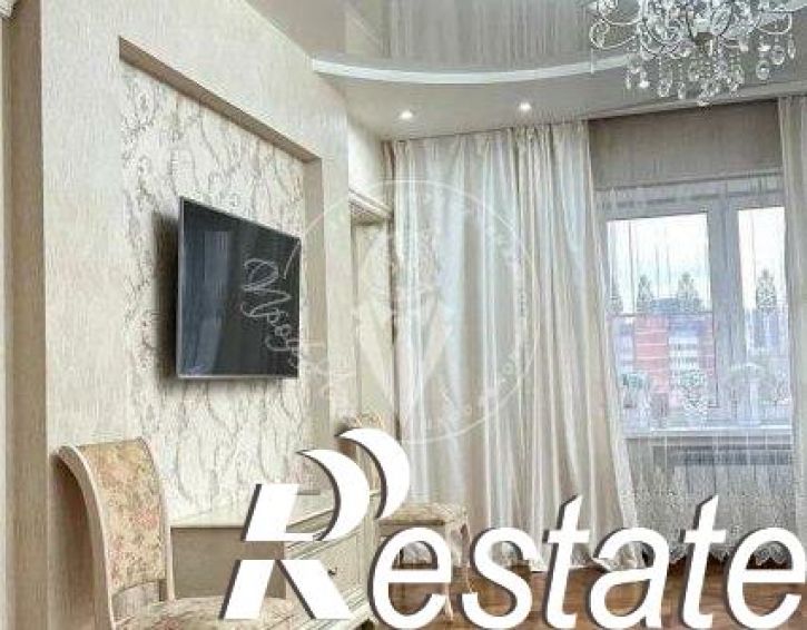 3-комн квартира улица Зверева, 1/3,  д. 1/3