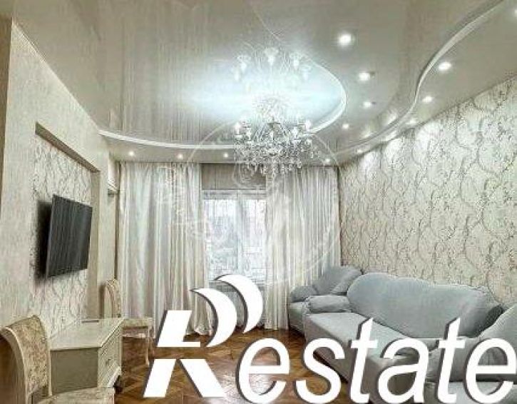 3-комн квартира улица Зверева, 1/3,  д. 1/3
