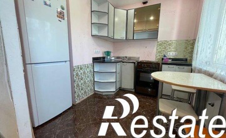 3-комн квартира микрорайон Первомайский, 32