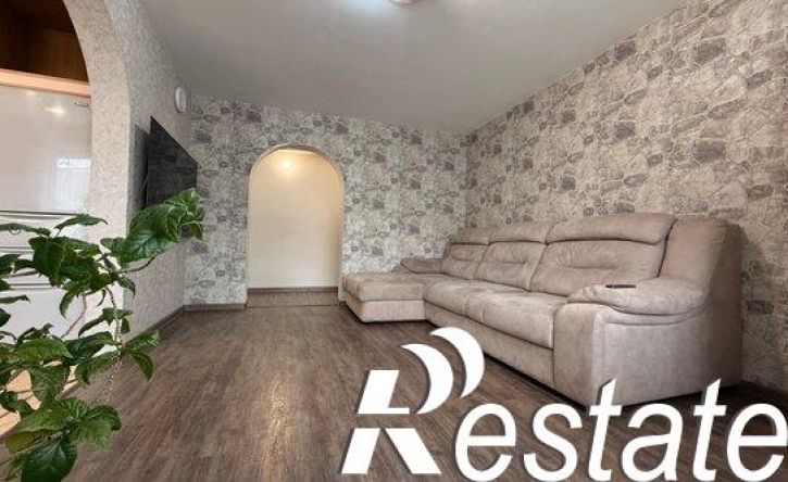 3-комн квартира улица Геологов, 10А,  д. 10А
