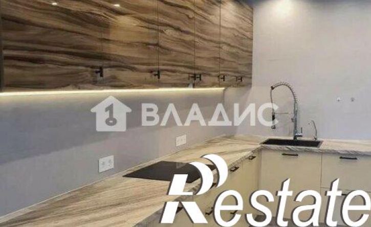 3-комн квартира Байкальская улица, 320/1,  д. 320/1