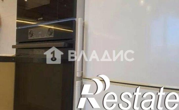 3-комн квартира Байкальская улица, 320/1,  д. 320/1