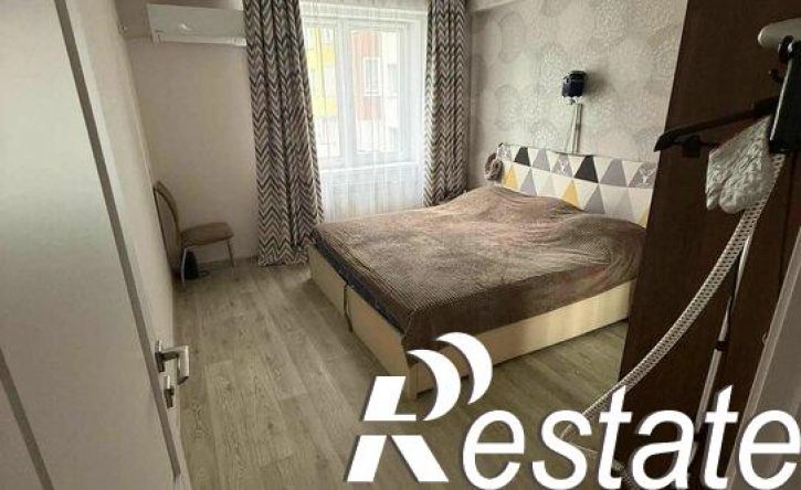 3-комн квартира улица Поленова, 23,  д. 23