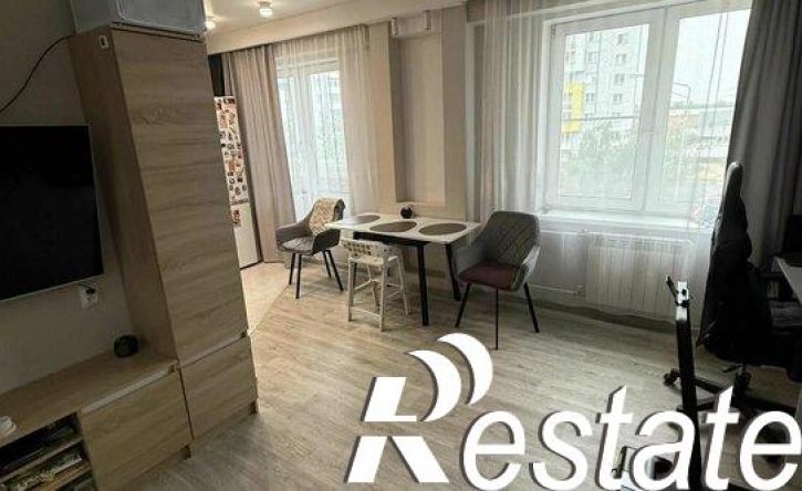 3-комн квартира улица Поленова, 23,  д. 23