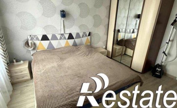 3-комн квартира улица Поленова, 23,  д. 23