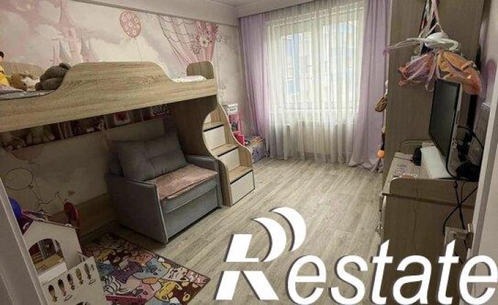 3-комн квартира улица Поленова, 23,  д. 23