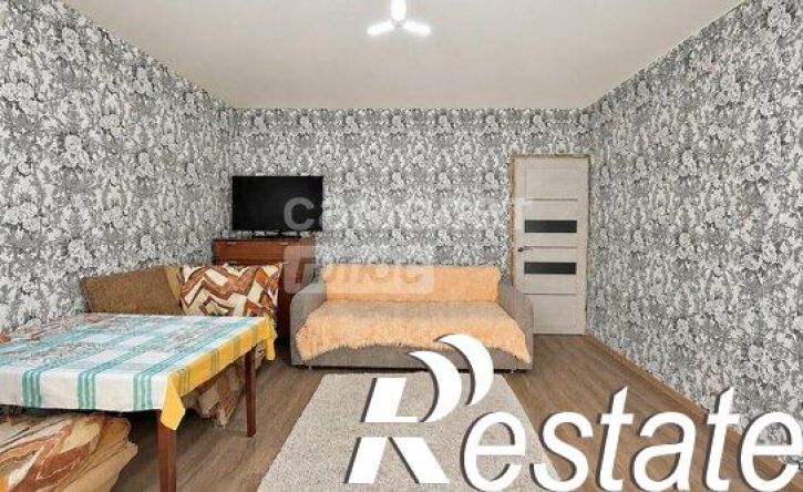 3-комн квартира микрорайон Университетский, 83
