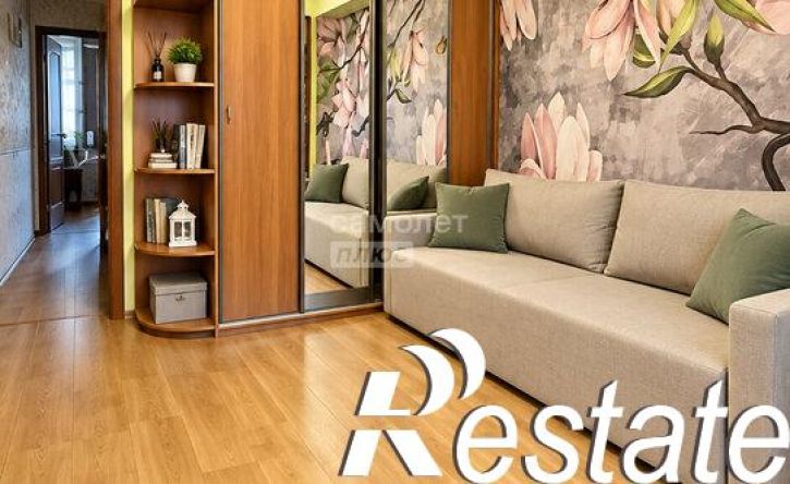 3-комн квартира улица Петрова, 60,  д. 60