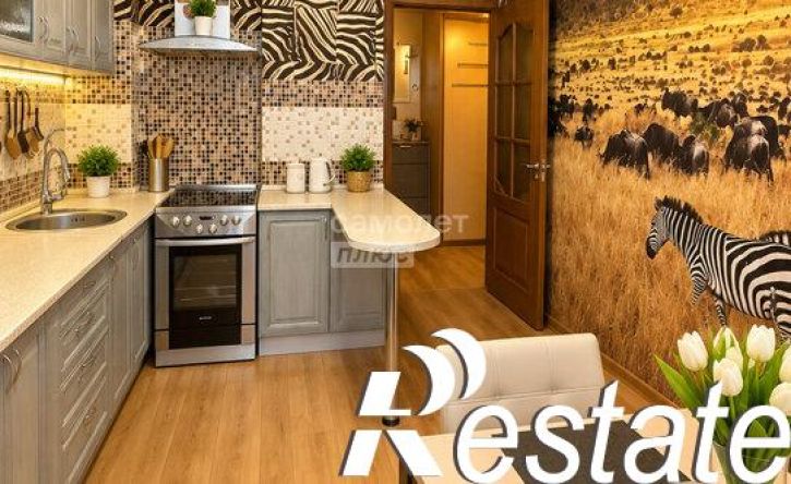 3-комн квартира улица Петрова, 60,  д. 60