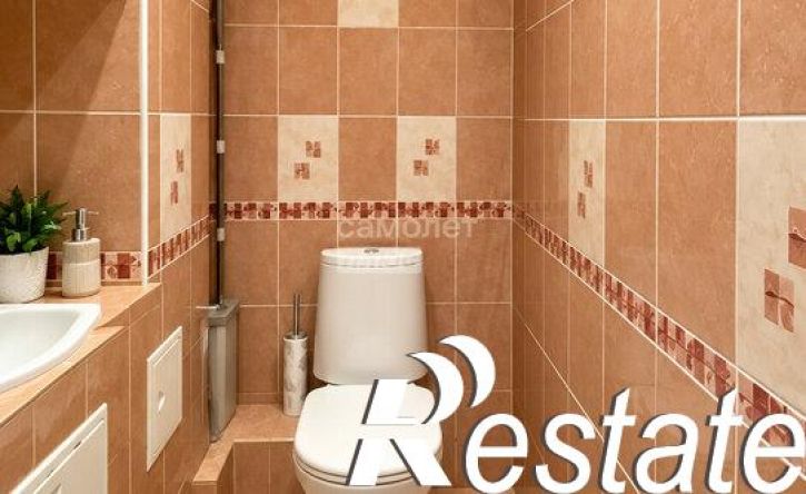 3-комн квартира улица Петрова, 60,  д. 60